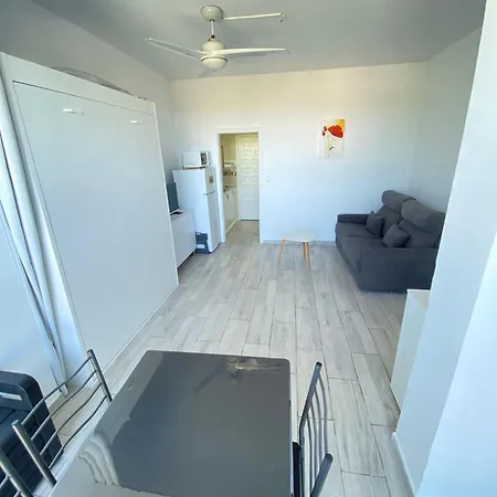 Apartment Avec Piscine Et Parking