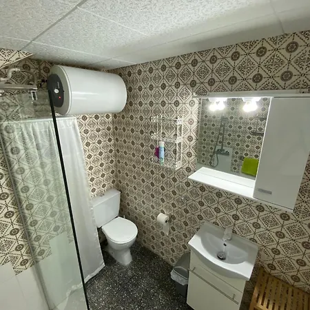 Avec Piscine Et Parking アパート