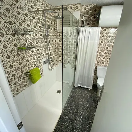 Avec Piscine Et Parking *